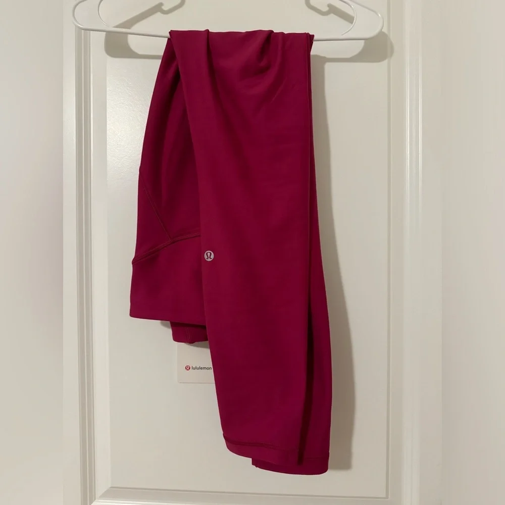 Lululemon Base Pace High-Rise Fleece Tight 28